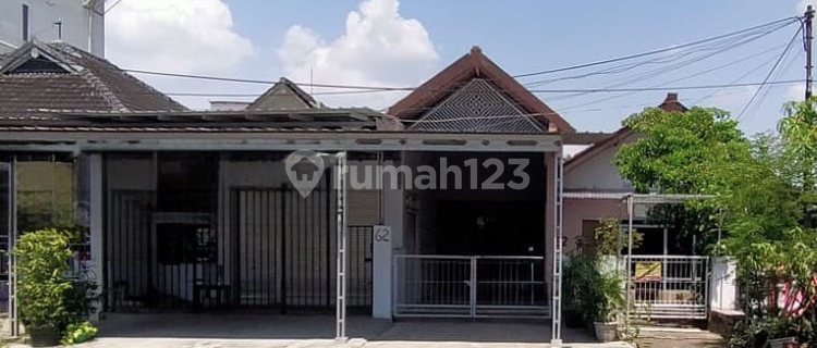 Dijual Murah Rumah Siap Huni Cocok untuk Usaha 1