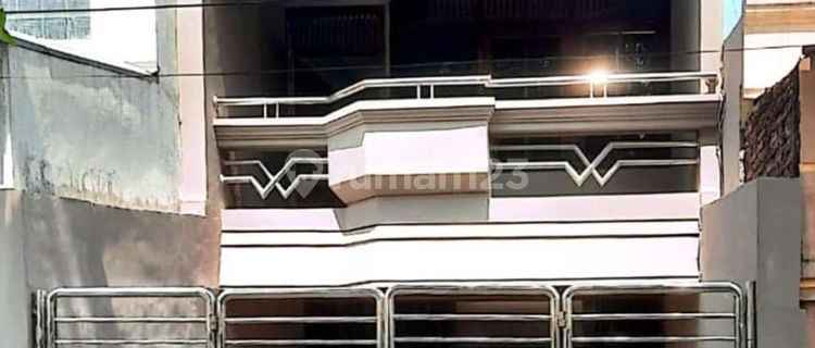 Disewakan Rumah + Tanah di Daerah Pedalangan Rejomulyo Semarang 1