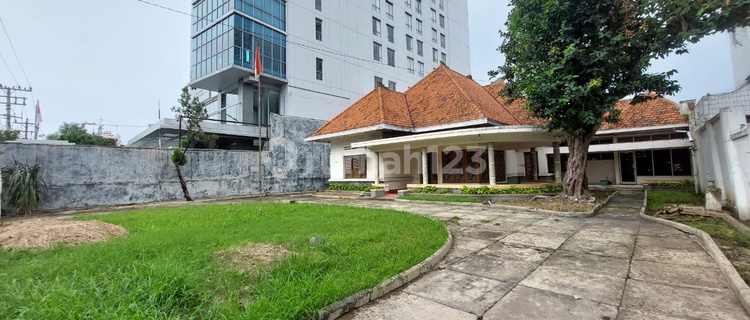For Sale: Ready-to-Occupy House in Central Semarang 1