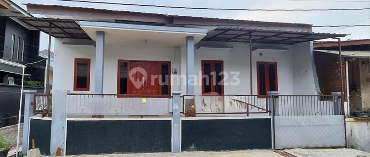 Dijual Rumah Posisi Hook di Daerah Tanah Mas Semarang 1