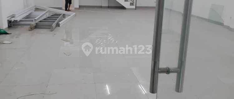 For Rent: Adjacent 3-Story Shop Houses in Kuningan Regency, West Java 1