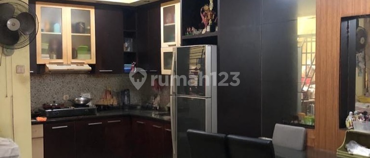 Affordable Cluster House Rarely Available, Safe, Comfortable, Near Schools, Near Public Transportation, Near Hospitals, Near Places of Worship, Near Shopping Centers in Kelapa Gading 1