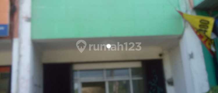 For sale, roadside shop house on Limo Street 1