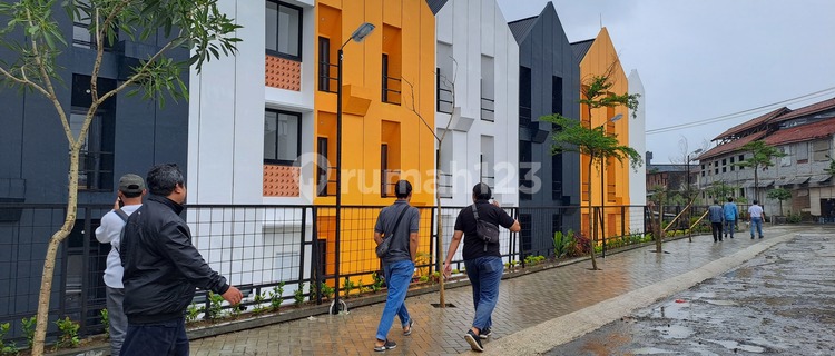 One Step Away Kost ******** Bogor ******** Female Students 1