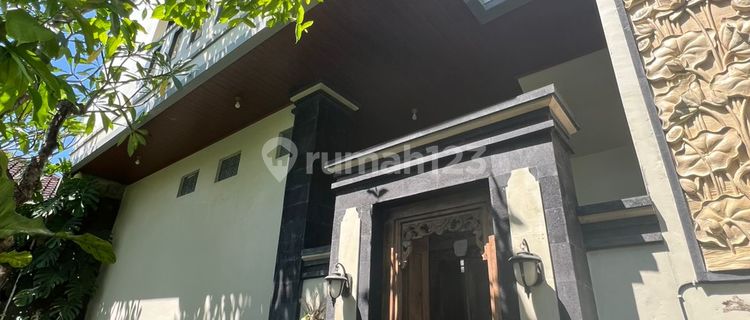 Rumah 2 Lantai Strategis + Gazebo di Jl. Jayakarta, Denpasar  1