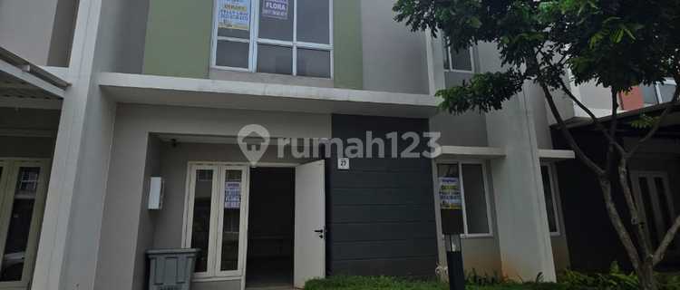 Nice house in Gading Serpong 2 floors ready to live in a good location 1