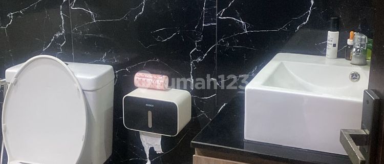 Very Cheap, Spacious, Nice, Complete, Cool, Quiet, Flood-Free House 1