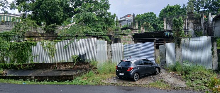 Near the Famous Simpang Lima Central City of Semarang 1