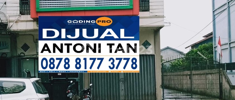 Shop House + Warehouse on the Main Road Near the Port 1