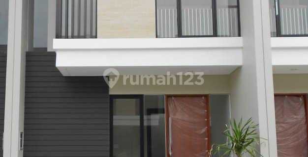 Disewakan Rumah Siap Huni Surabaya Barat 30 Juta An 1