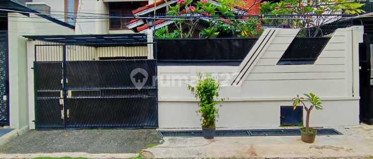 Rumah Butuh Minim Renovasi di Lebak Bulus SHM 1