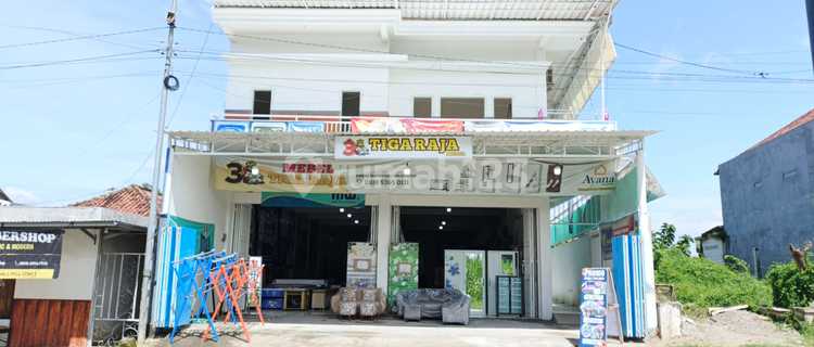 2-Storey Shop House in Raya Dawarblandong 1