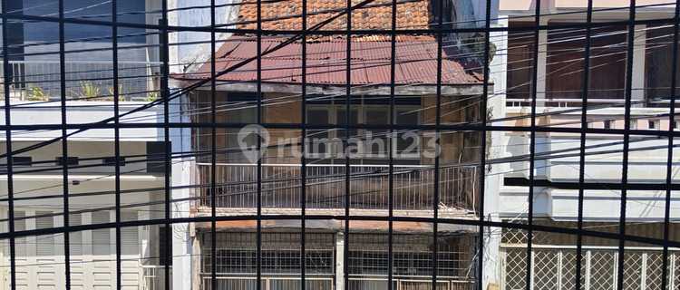 Shop House Chinatown Office Ready to Use Under 50 Million 1