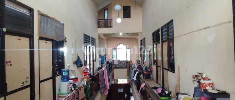 Room at Uksw with Ensuite Bathroom 1