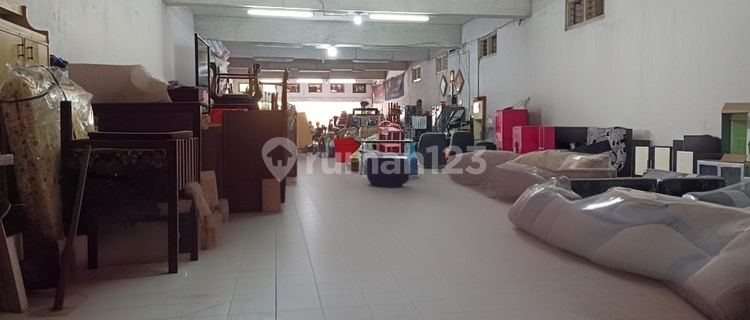 Shop House Spacious In The City Center 1