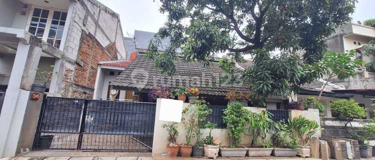 For Sale Ready-to-Occupy House in BSK Kalimalang Complex, Bekasi 1