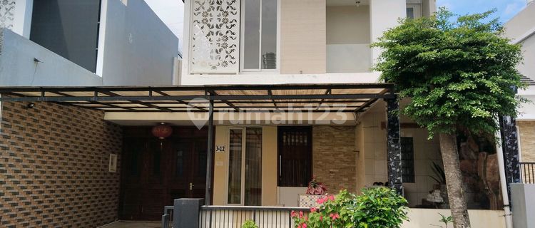 2-Story Luxury House in an Elite Residential Area Near Artos Mall Magelang 1