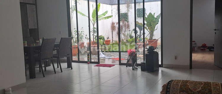 For Rent: 2-Story House in BSD Cluster Eternity 1