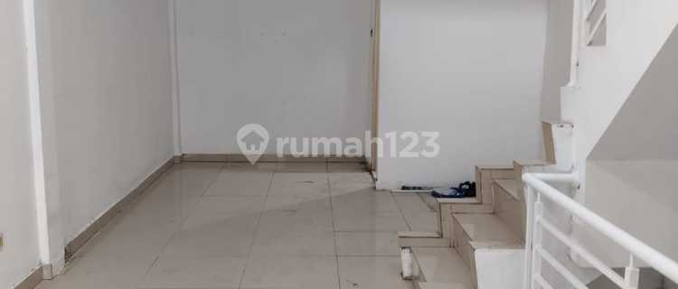 Nice Ruko Permata Palem for Rent in Kalideres, West Jakarta 1