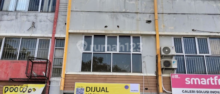 Ruko Cut Mutia Bekasi Town Square in front of Tiberias 1