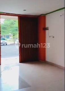 For Rent 3-Story Shop House in Bekasi 1