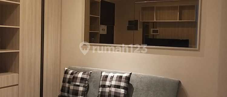 Apartemen Kensington 1br Lantai 5 Furnished 1