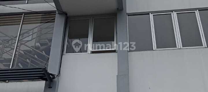 Interesting Investment in a Dago Boarding House 1