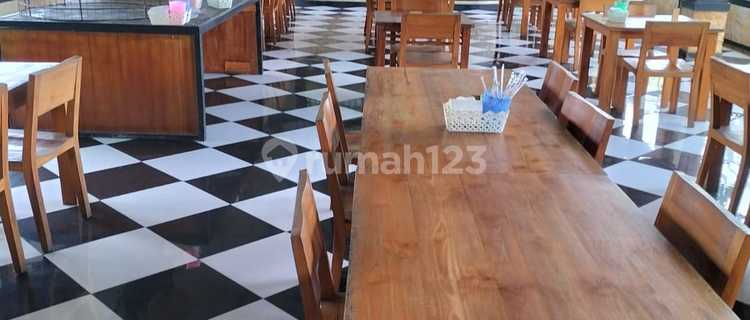 For Sale Land and Building for Culinary Business in Lebih Gianyar 1