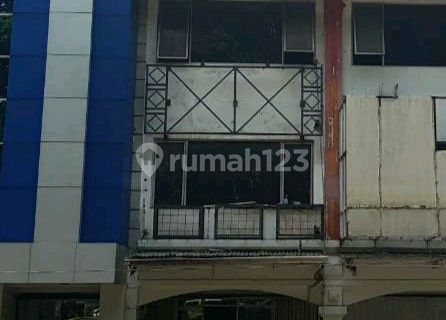 Ruko Villa Melati Mas Strategic Location Spacious Parking 1