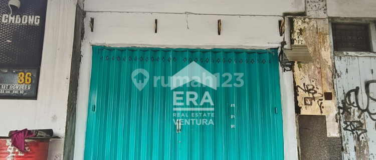 For Rent: 1-Floor Commercial Space at Mt Haryono Dinoyo, Near Ub 1