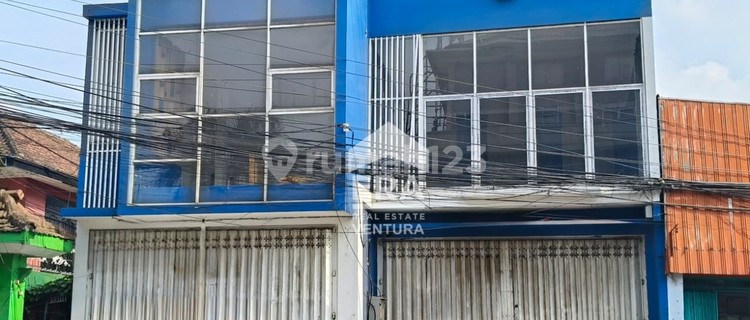 For Rent: 2-Story Shop House in Borobudur Area, Across from Widyagama University 1