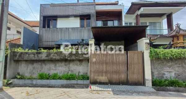 Rumah 2 Lantai Siap Huni - Furnished di Denpasar 1
