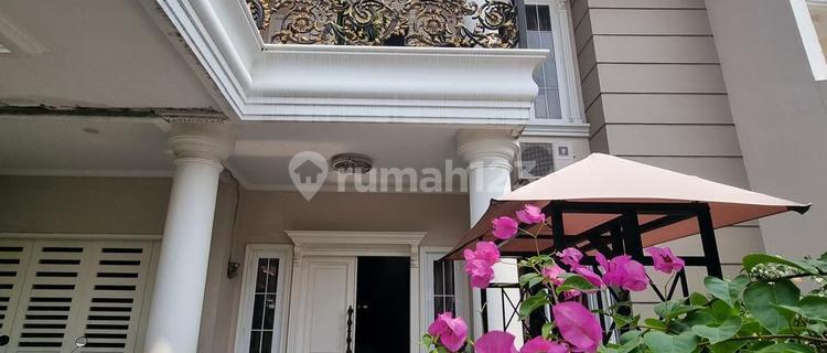 Beautiful House in Pesanggrahan, South Jakarta, Land Area 250m², Well Renovated 1