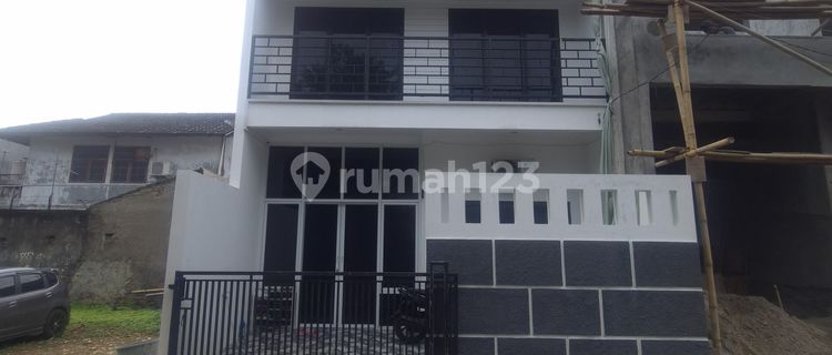 Ready-to-Occupy House in a Cluster at Pondok Kelapa 1