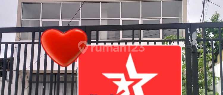 Strategic 3-Story Shophouse in Narogong, Bekasi 1