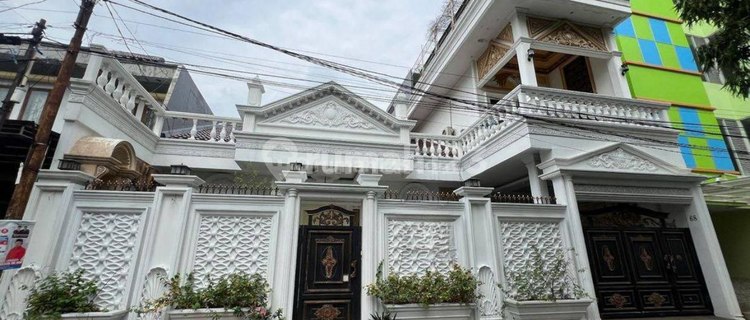 Luxurious 2-Story House in Duren Sawit, East Jakarta 1