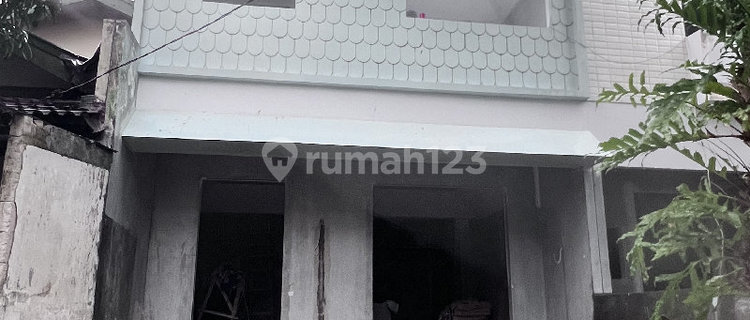 Rumah di Bintaro Sektor 9 Brand New Strategis Harga Menarik 1