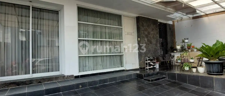 Neat 2-Story House Green Leaf Res Jatibening Bekasi 1