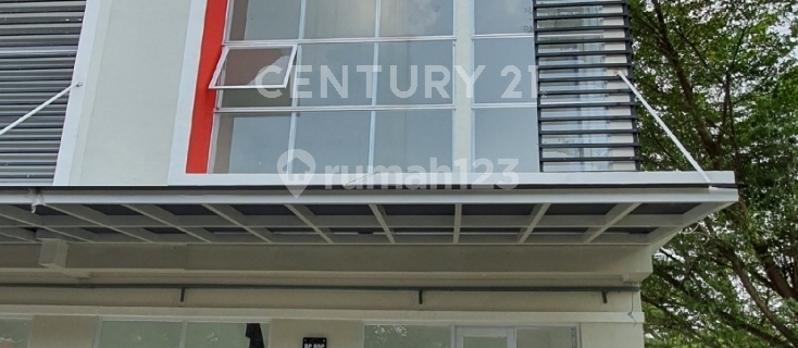 Row Hook On Main Boulevard Road & Central Citra Indah City. 1