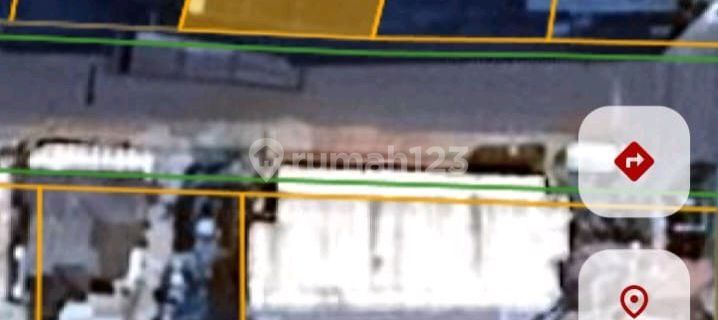 Shop House for Sale in Kerobokan Area Near Tourist Center 1