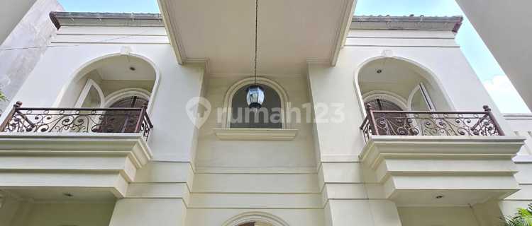 Disewakan Rumah Lux Dikemang  1