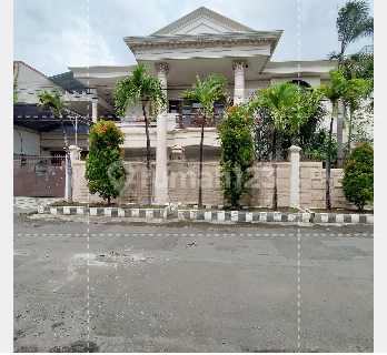 2-Story Well-Maintained House in Dharmahusada Indah Utara, Surabaya 1