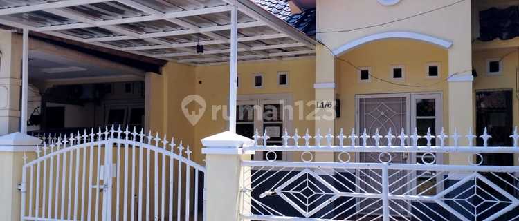 Rent a Ready-to-Occupy Metland House in East Jakarta for 40 Million per Year 1