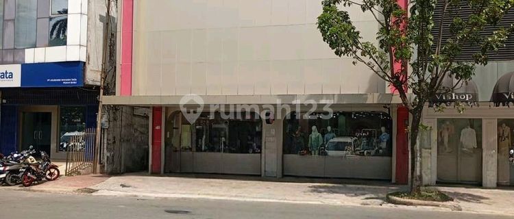 Shop House at Jl. Jendral Sudirman No.372, Sukaramai, Pekanbaru 1