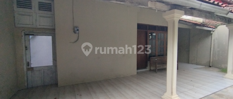 House 10 Minutes to Paragon Simpang Lima Airport Kreta Api Bn 1