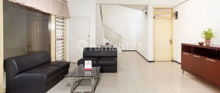 For Sale: Boarding House in Dukuh Kupang, Surabaya 1