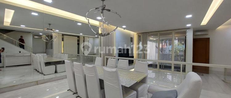 For sale luxury house in PIK facing the lake complete with swimming pool!!! 1