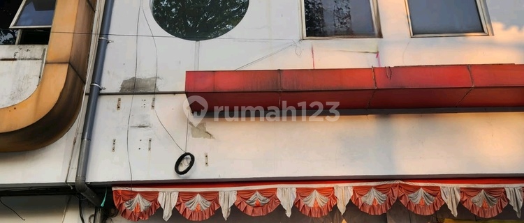 ForSaleForRent Shop Jl. A. Yani near Petra 5 School 1