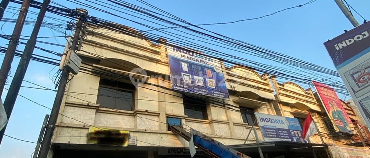 For Rent Fast Two-Story Shop House in the Center of Gowa Regency, Biting the Main Road 1