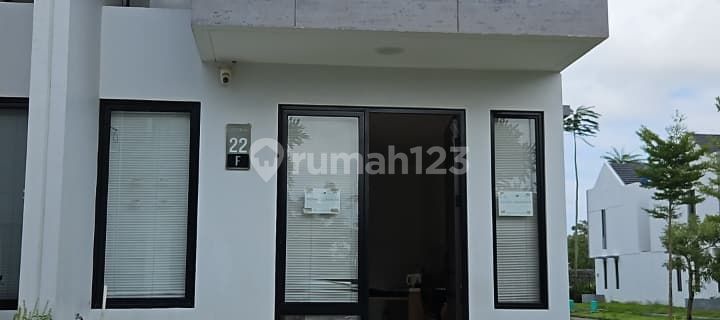 Disewakan Cepat Rumah 2 Lantai Full Furnsih di Cluster Utopia Tallasa City Makassar 1